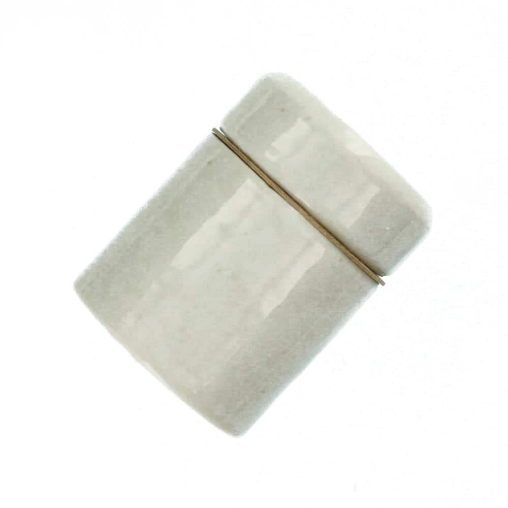 660W Two Piece Medium Base Keyless Incandescent Lampholder, White by Leviton 3 660W Two Piece Medium Base Keyless Incandescent Lampholder, White by Leviton - Image 3