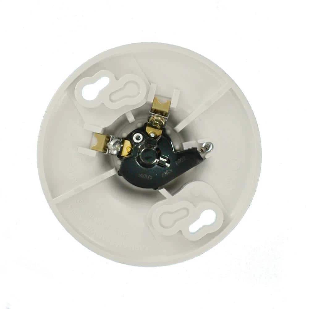 Plastic Pull-Chain Lampholder by Leviton 6 Plastic Pull-Chain Lampholder by Leviton - Image 6